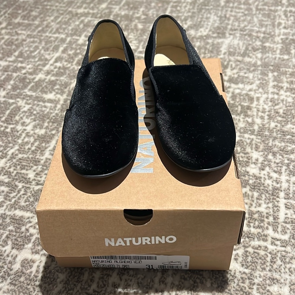 Naturino Kids Black Velvet Slip On Alghero, size 31EU/ US 11.5